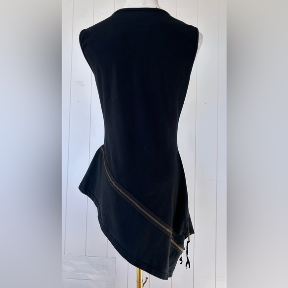 Ivan Grundahl Women’s Sleeveless Top Asymmetrical Hem Double Zipper Detail Med - Picture 5 of 9